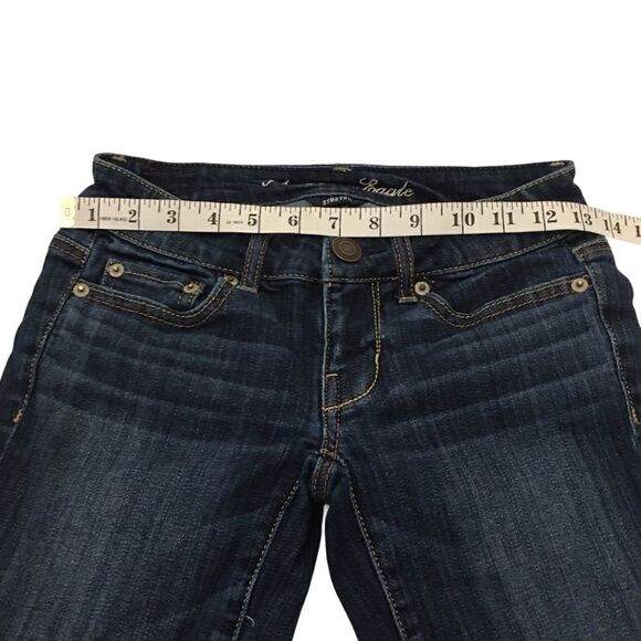 AMERICAN EAGLE Dark Wash Distress Bermuda Short 00 - Picture 6 of 8